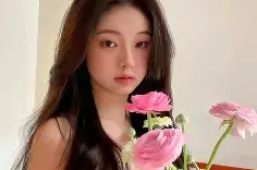 网红黄一鸣账号被封此前因宠物狗未牵绳与路人发生冲突叫嚣“我是百万网红把你发到网上”还曾自曝未婚生女暗示女儿父亲是王思聪