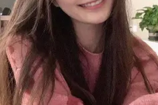 女网红开绿茶速成班称已售15万人 亲身示范眼神话术拿捏男性 多平台回应：确认违规已处罚